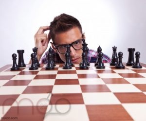 لعبة الشطرنج  من أقدم وسائل الترفيه، لعبة الملوك وتحدي الذكاء